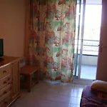 Apartment T2 35m² Avec Terrasse, Climatisation Et Parking A - Fr-1-472-128 *