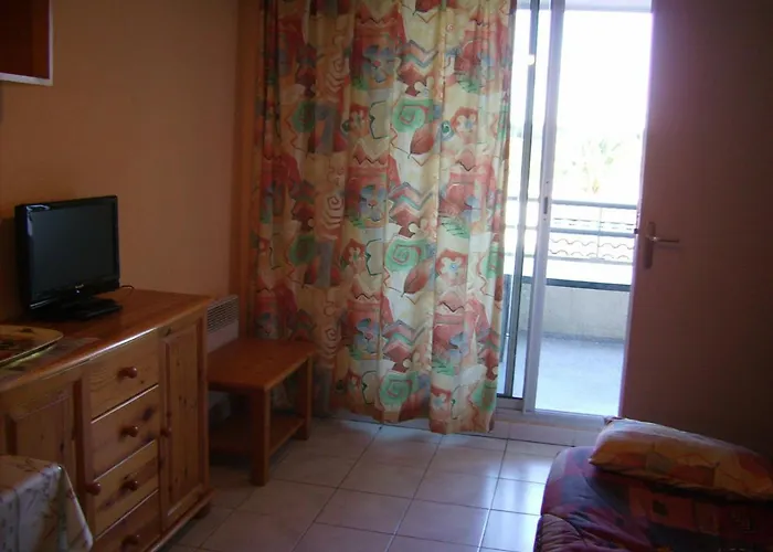 شقة T2 Cabine 35M² Avec Terrasse, Climatisation Et Parking A Sete - Fr-1-472-128 *