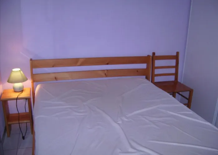 T2 Cabine 35M² Avec Terrasse, Climatisation Et Parking A Sete - Fr-1-472-128 아파트 세테